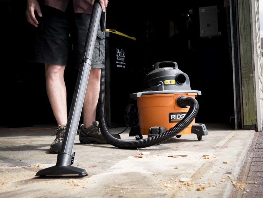 Working with a wet dry vac